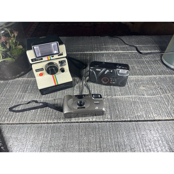 Kodak Other - Polaroid OneStep Q-Light Instant Camera - Kodak Advantix 1700- FOCAL PC480